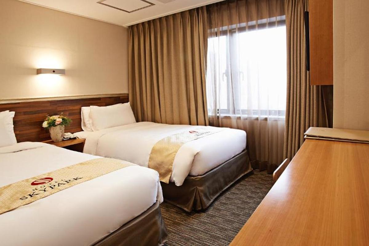 Hotel Skypark Myeongdong 1 Сеул Екстер'єр фото